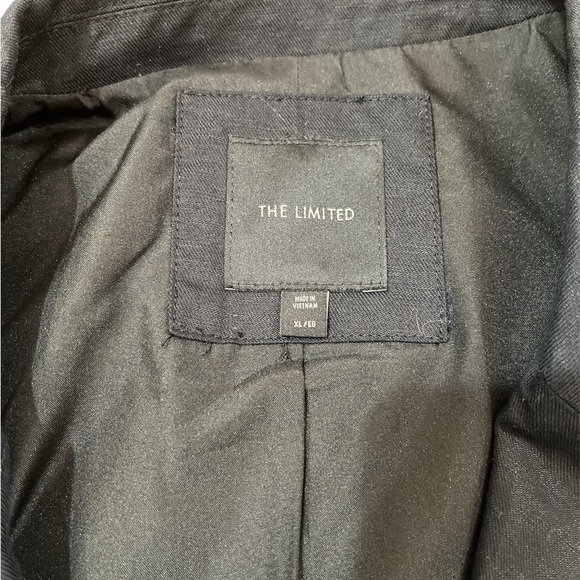 The Limited Black Tailored Blazer with Notched Lapels - Picture 5 of 7